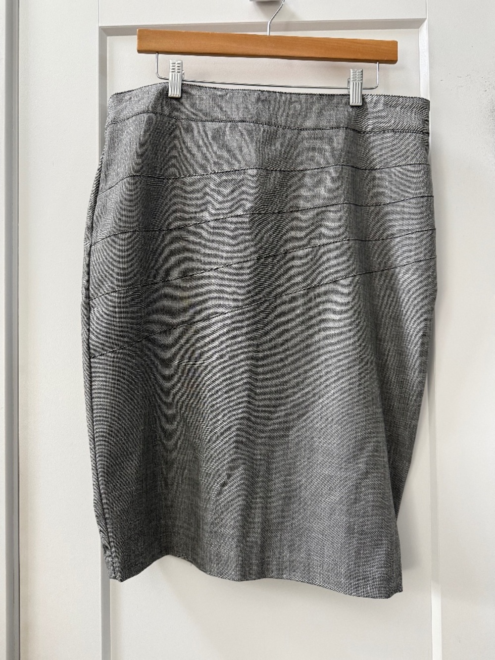 New York & Co 7th Avenue Gray Pencil Skirt